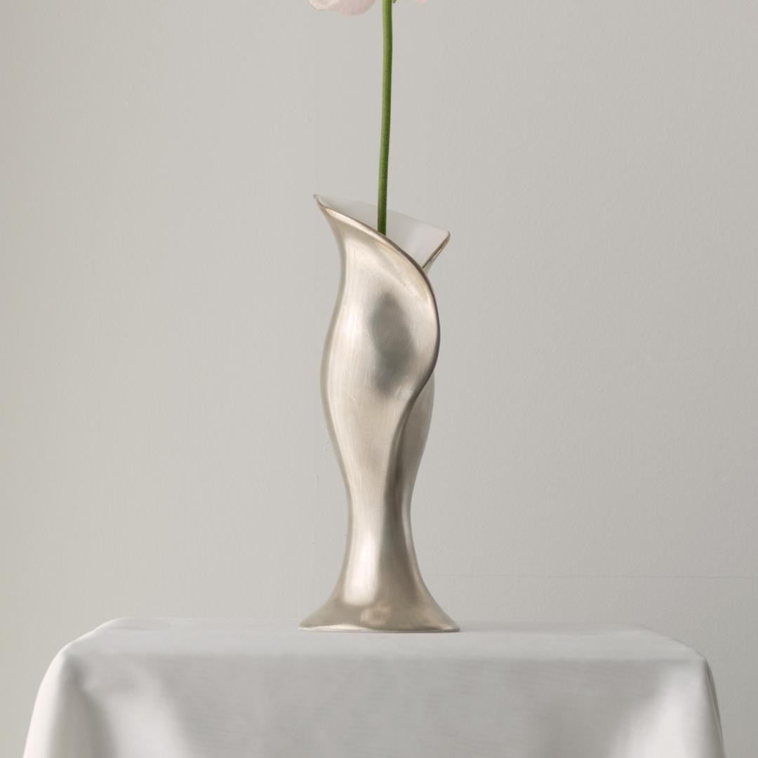 O'Keeffe vase No.6 (Silver)