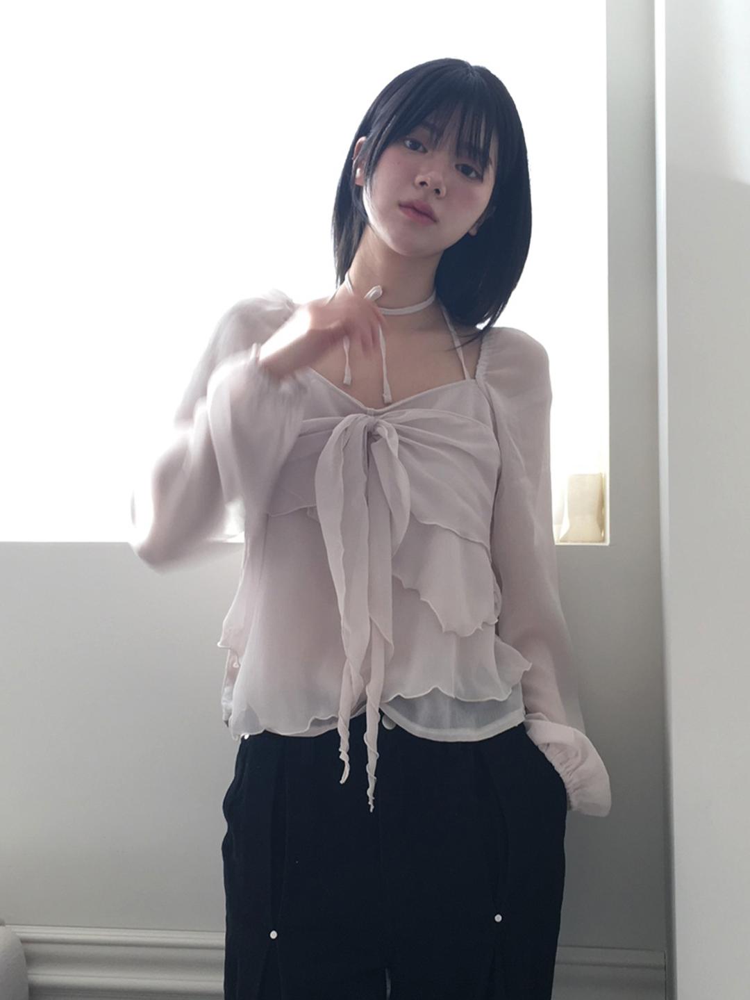 노비야카 Benjamin chiffon ribbon blouse (light beige, black)