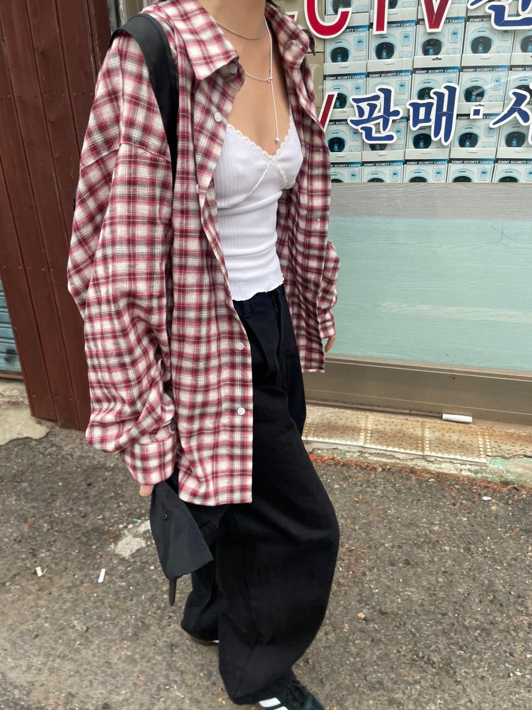 위크데이위켄드 overfit spray check shirt (2color)