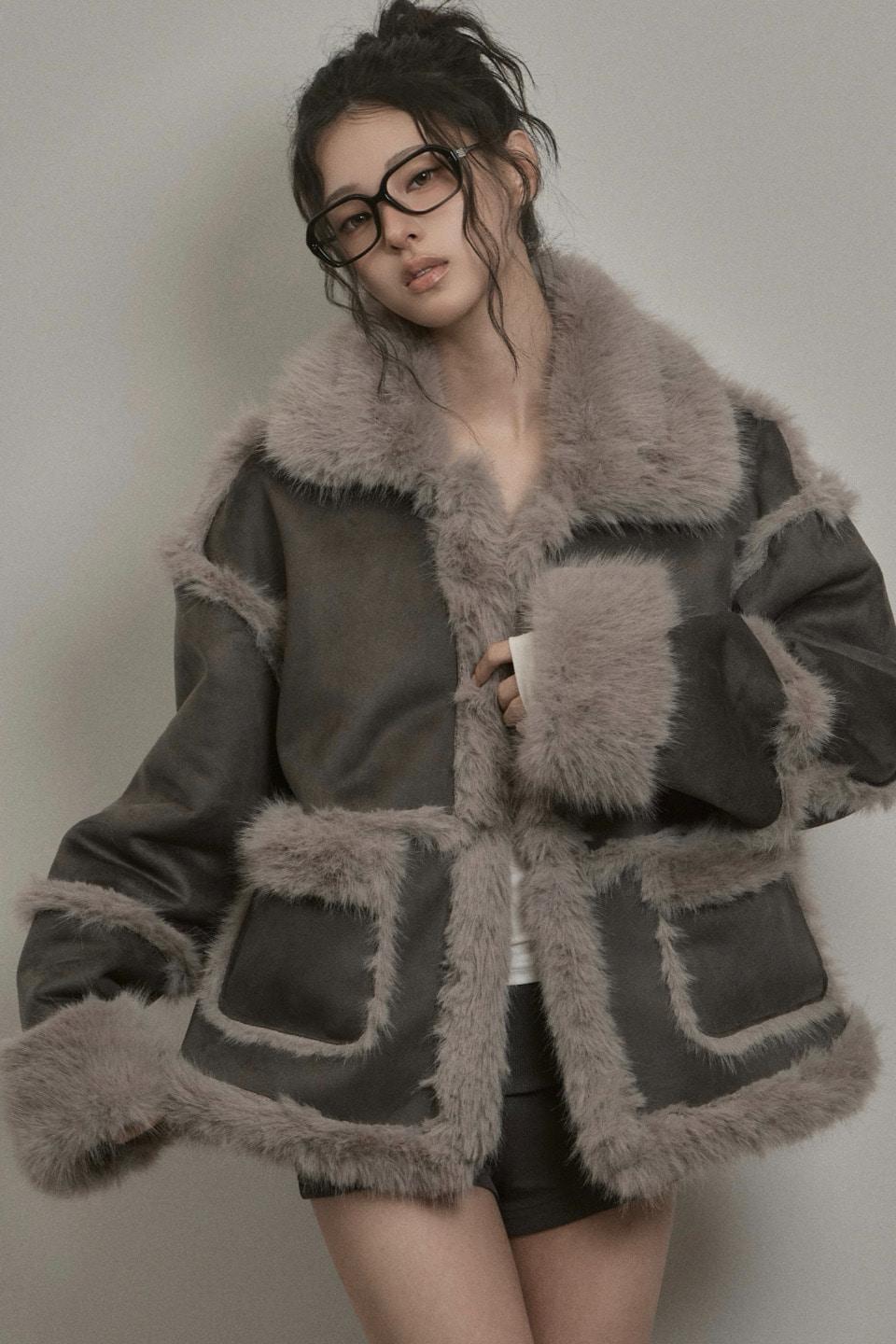 Shearing Fur Mustang (charcoal)