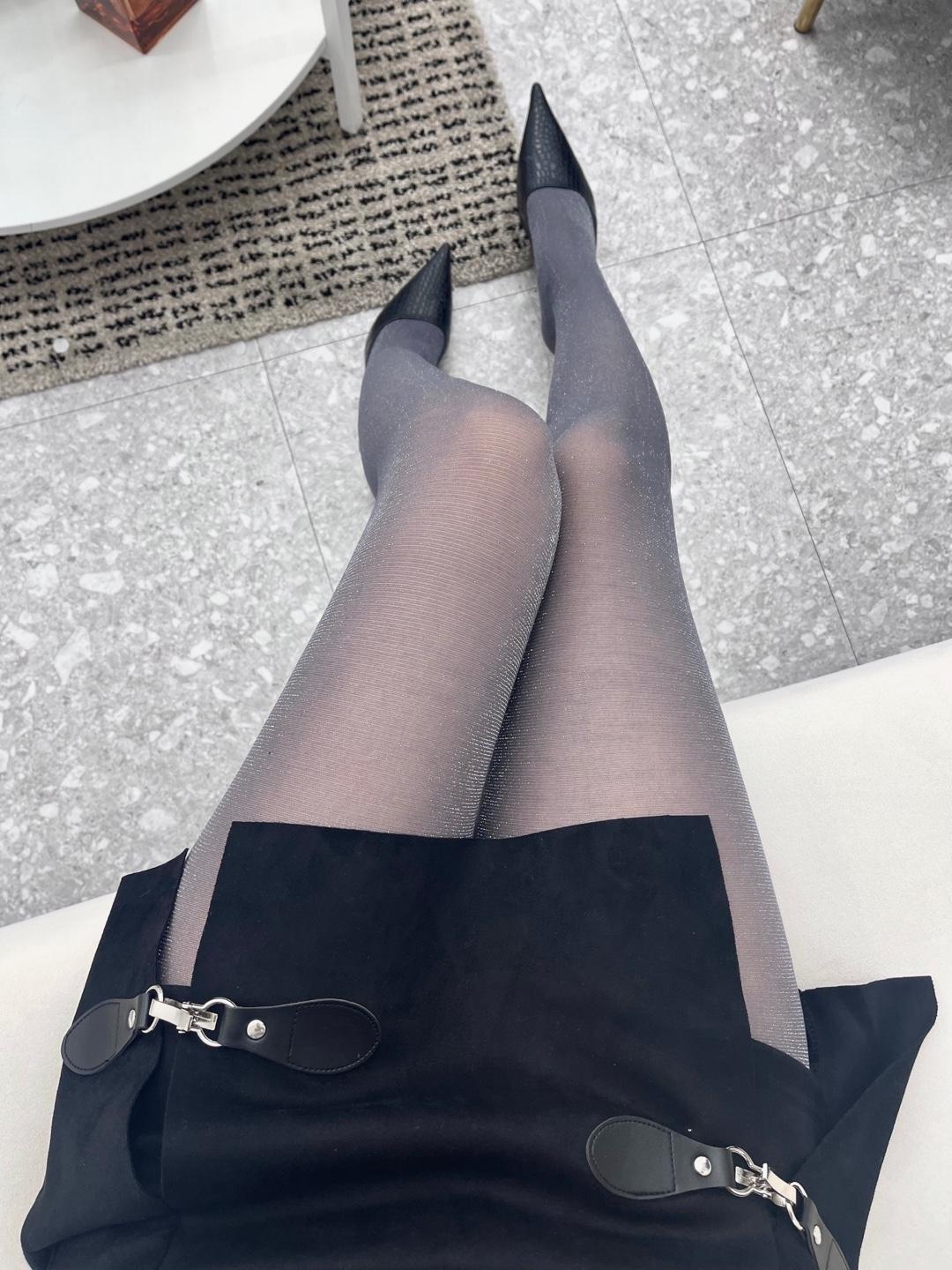238. Glitter stocking (black, gray)