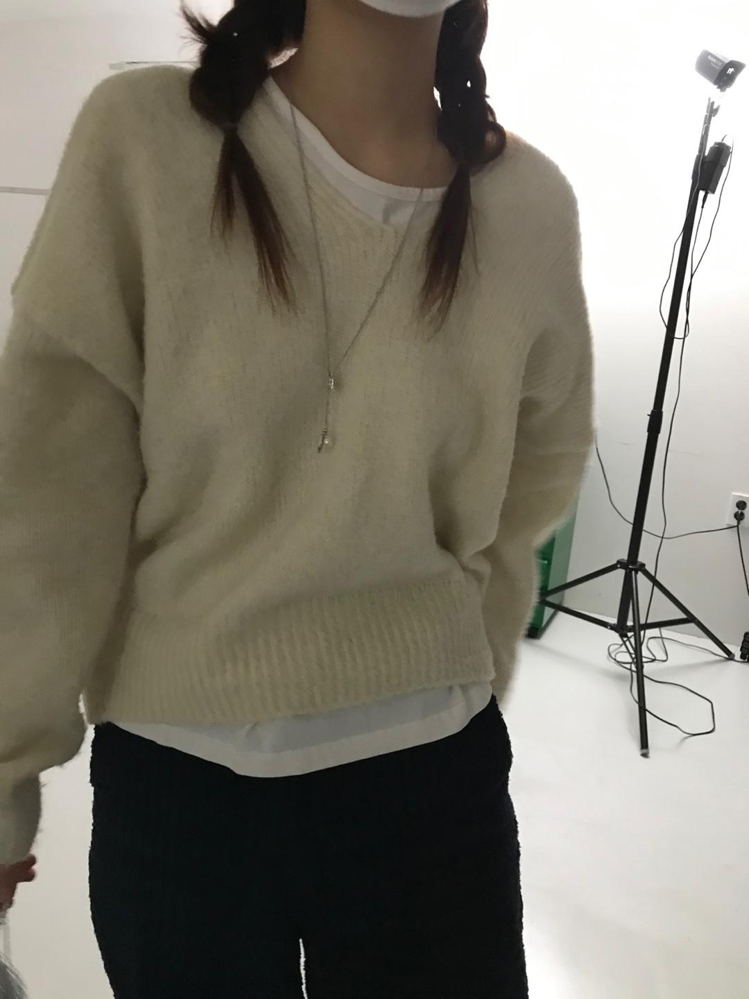 드롭 브이넥 니트 (2col)