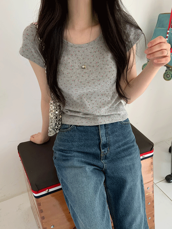 펀칭 잔꽃 캡소매 크롭 반팔 티