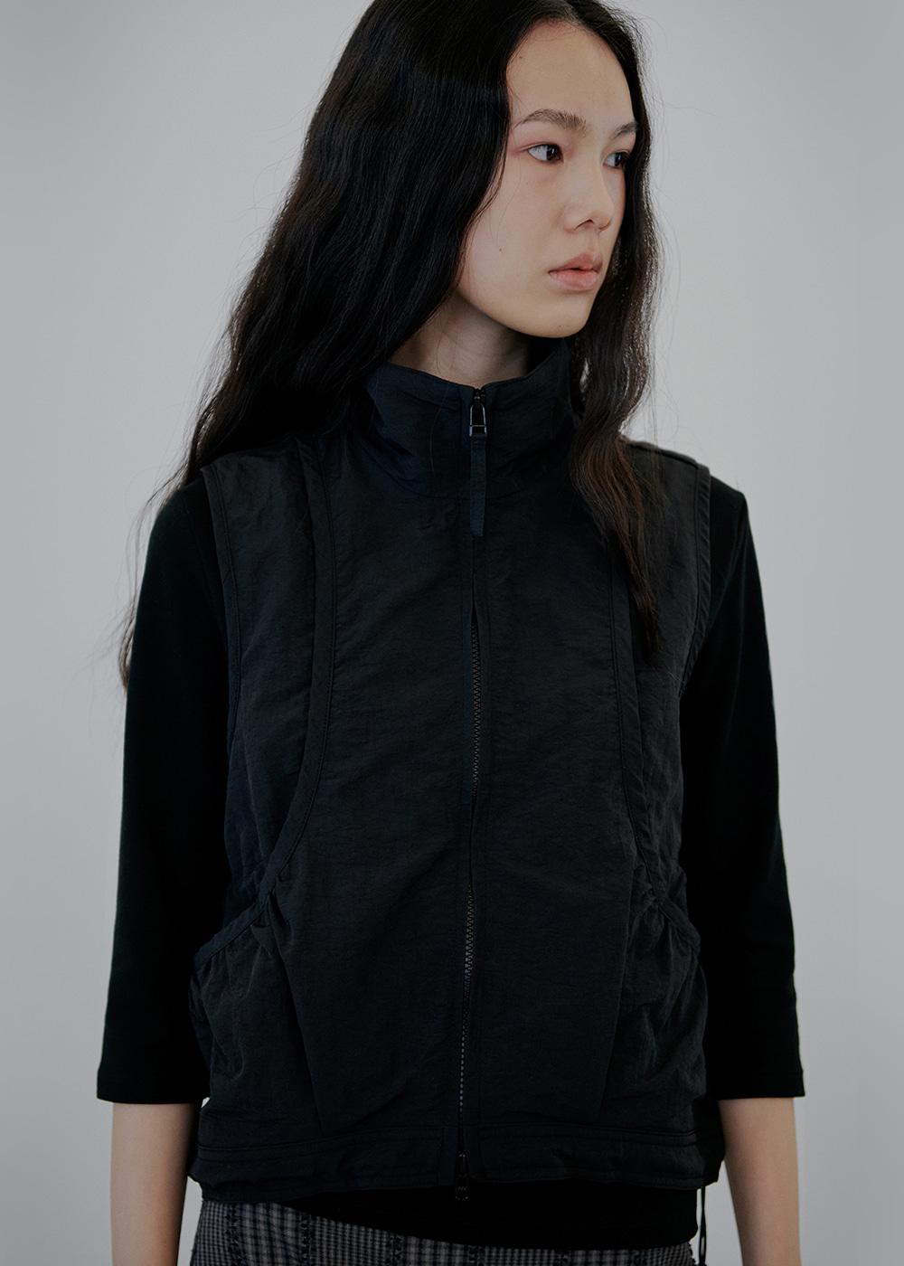 windbreaker vest_black