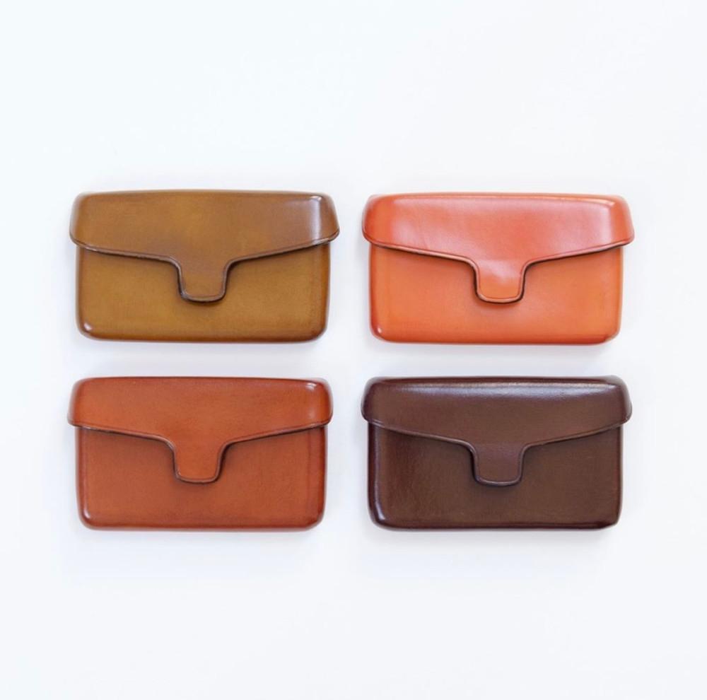 일부세토 카드지갑 Il Bussetto CARD HOLDER WITH MAGNETIC CLOSURE