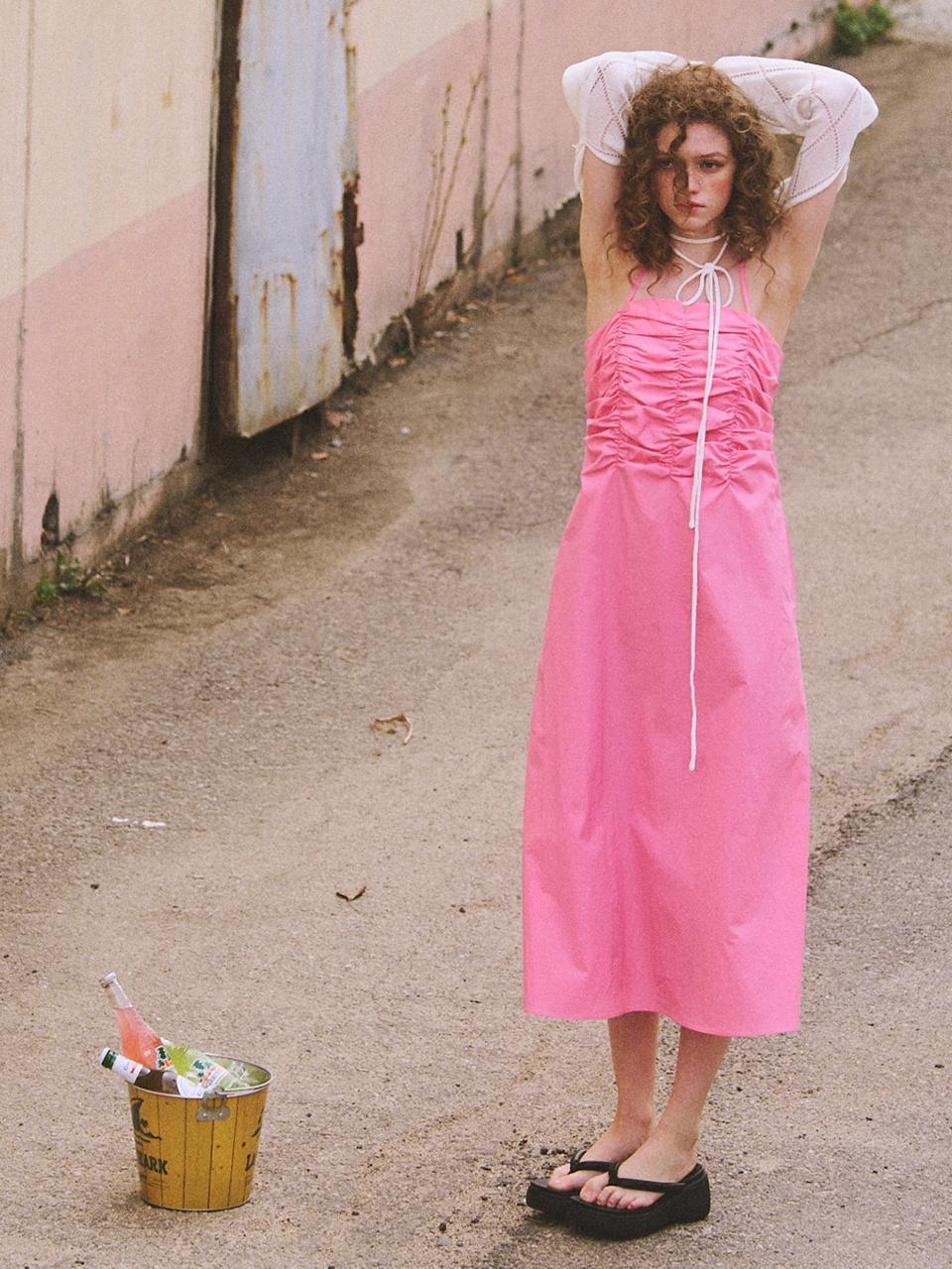 [신상오픈단독]Slip Heart Neck Shirring Dress, Pink