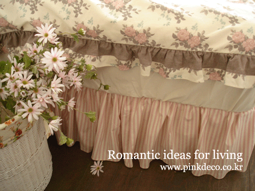 핑크 스트라입 베드 스커트