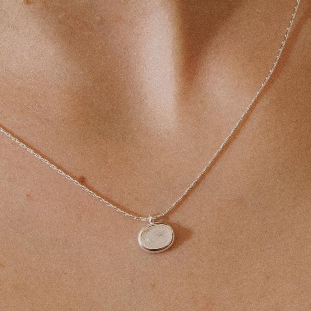 [바라두925] 오벌 문스톤 목걸이