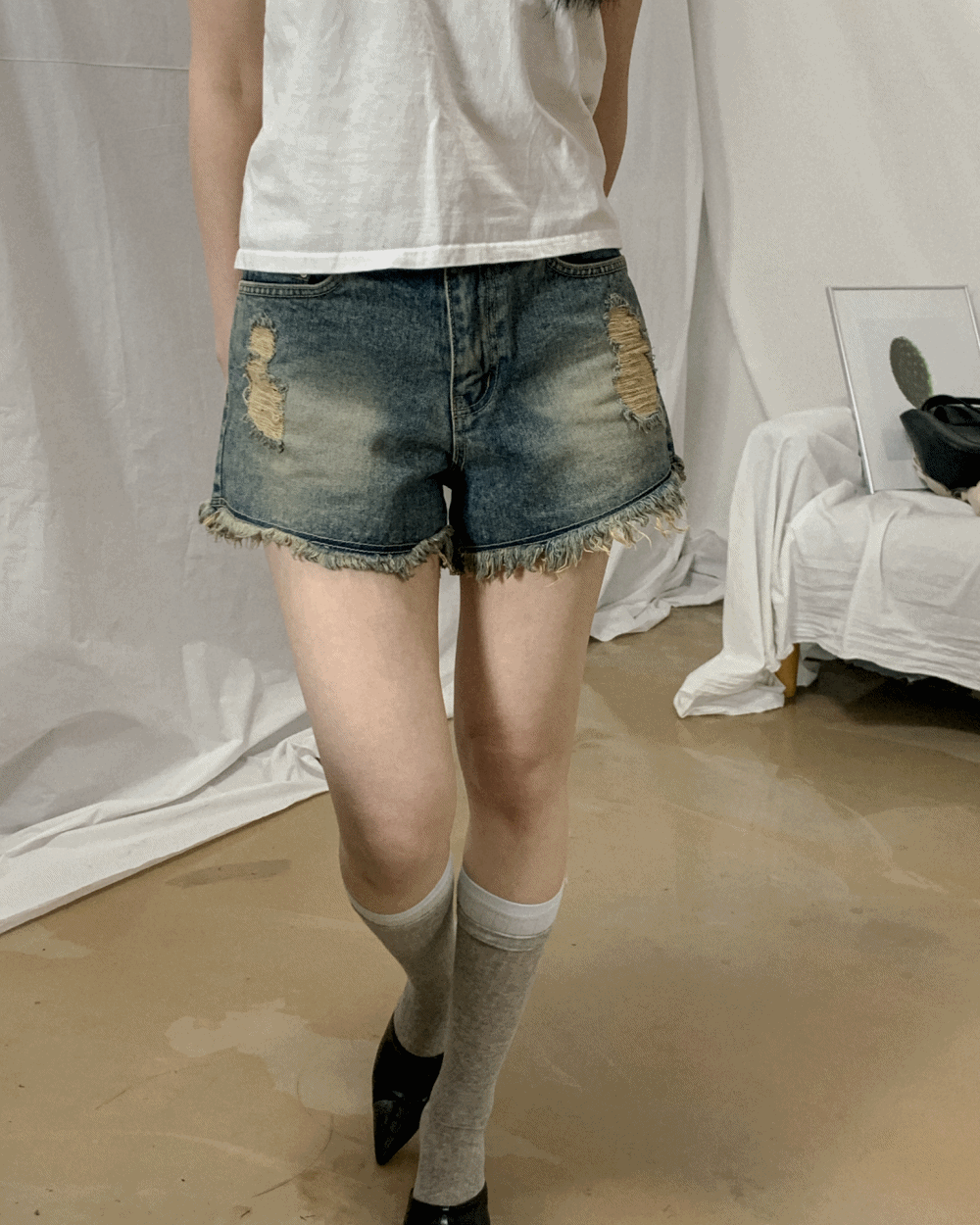 네임 빈티지 프린지 숏 데님 팬츠