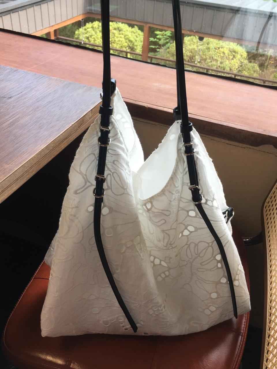 라이컨애로우 Vintage flower leather bag