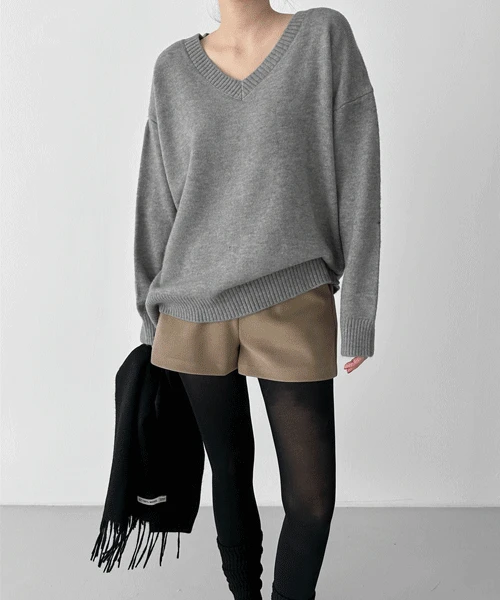 틴 브이넥 니트