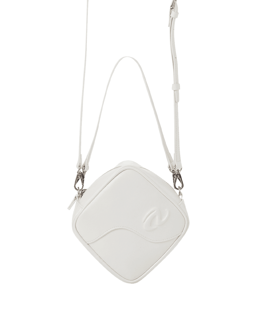 [리퍼브 세일] 다이아몬드 투웨이 크로스백 화이트