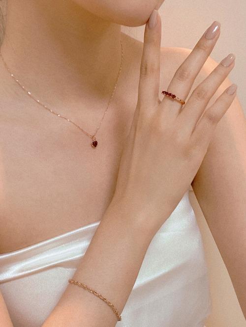 14k18k Carnelian Leaf Heart Stone Necklace