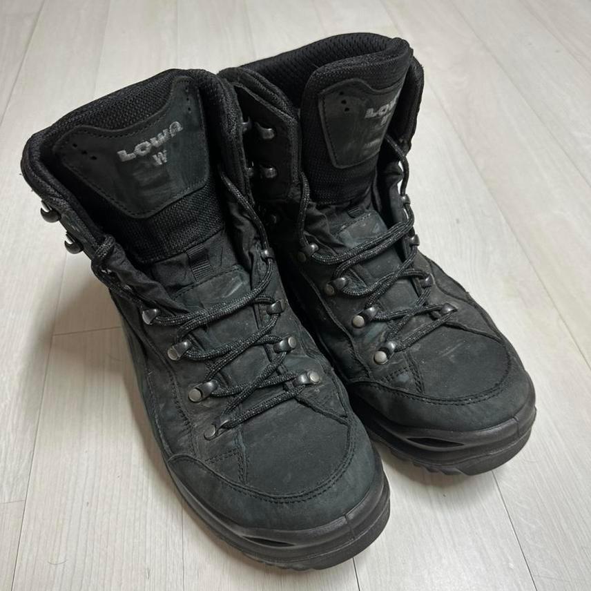 로바 레니게이드 미드 등산화 팝니다