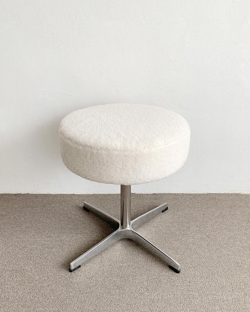 meringue fabric stool (머랭 패브릭 스툴)