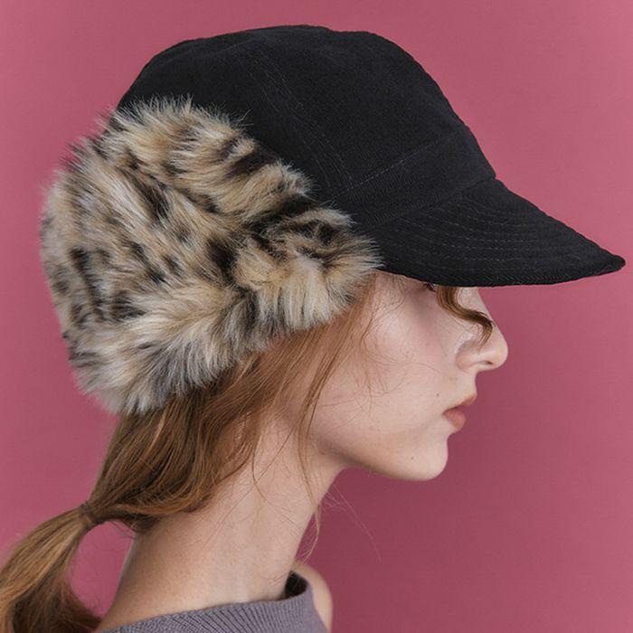 FUR EARFLAP CAP IN BLACK LEOPARD