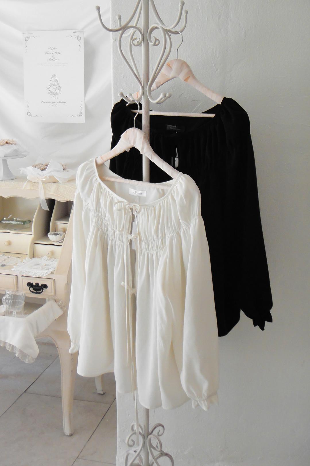 [Wooa Atelier] Sophie Smoke Shirring Blouse