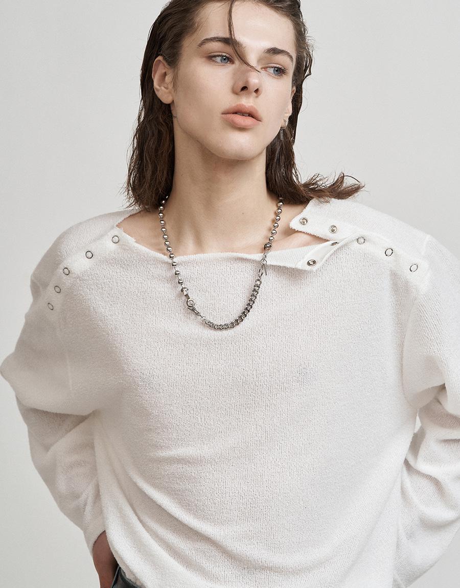 [0009] Lauren Burton Over T-Shirt