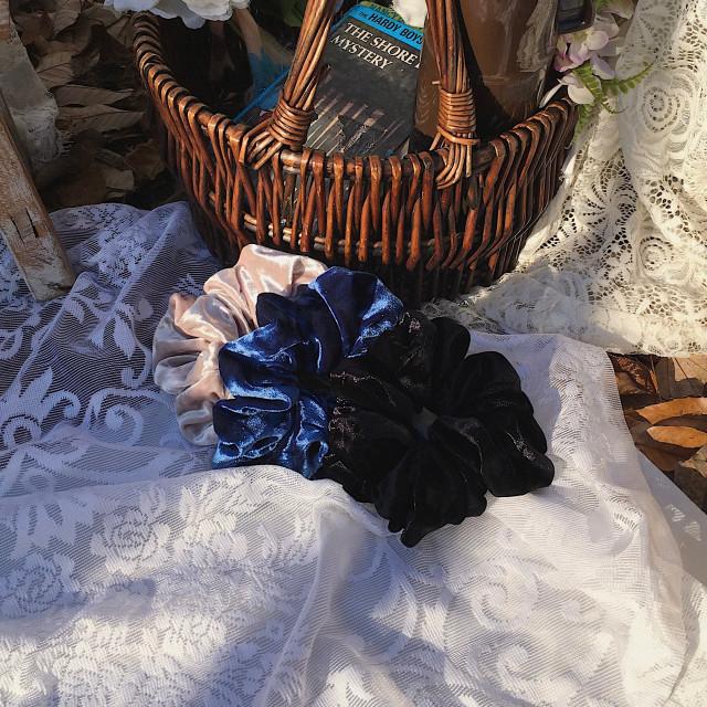 자체제작❣️ full moon🌕 벨벳 스크런치 3 color (곱창밴드/슈슈)