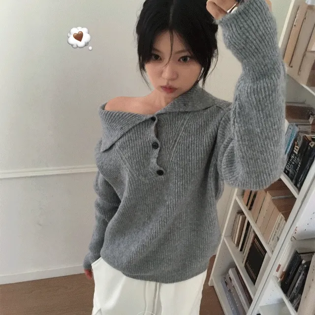 [MD추천/겨울신상☃️] 터틀넥 오버핏 핸드워머 버튼 니트