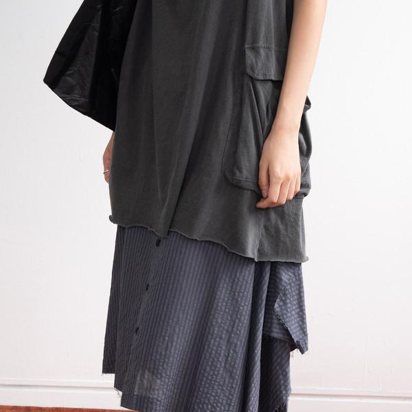 Unbalance Layered Button Skirt (Charcoal)