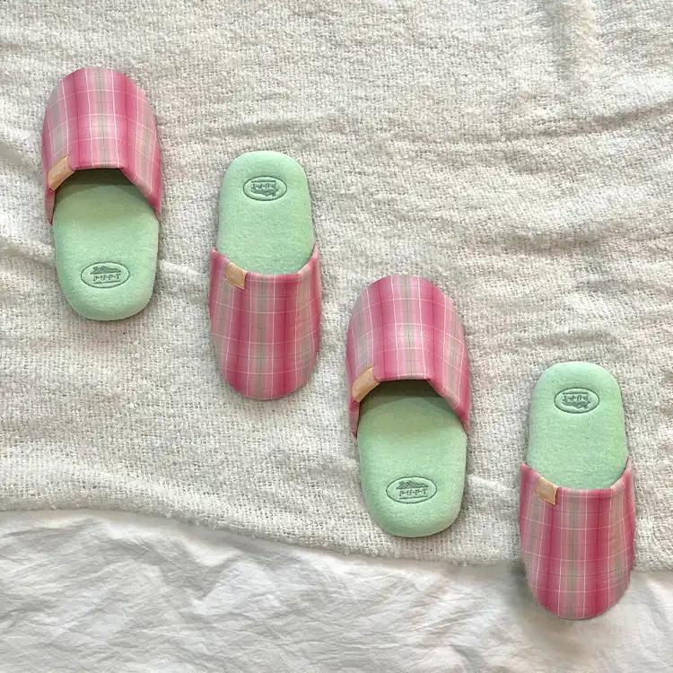 Cutie check Room Shoes (pink check + mint)