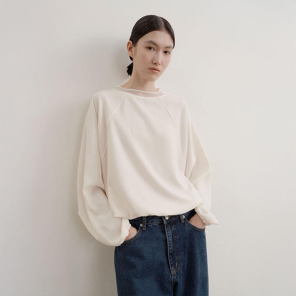 (3/6 크림 예약배송) 실키 시어넥 스트링 스웻셔츠 (2컬러)