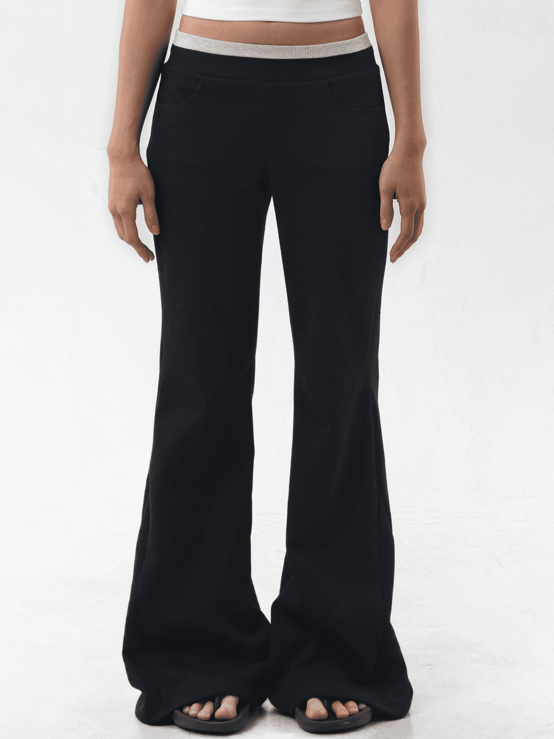 [1/22 20:00 PM 오픈] Ownser Ending Bootcut Sweatpants_Black