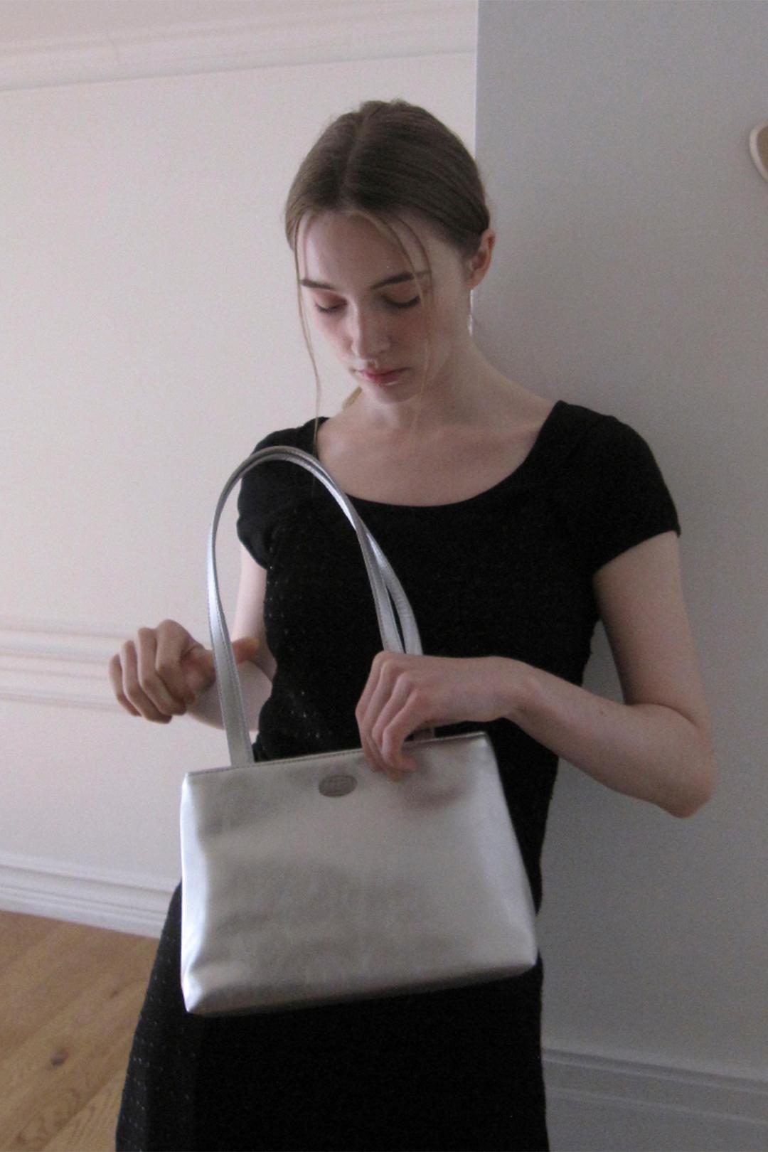 [당일 출고] Dion Shoulder Bag / Silver