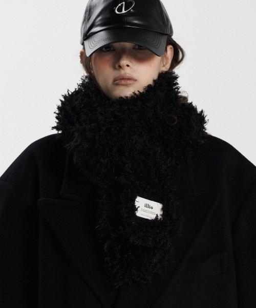 BLACK FLUFFY MUFFLER