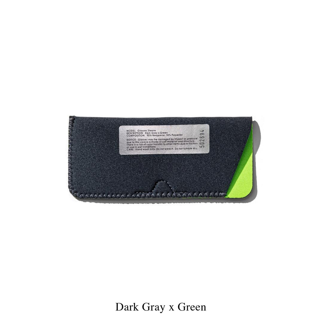GLASSES SLEEVE - Dark Gray x Green