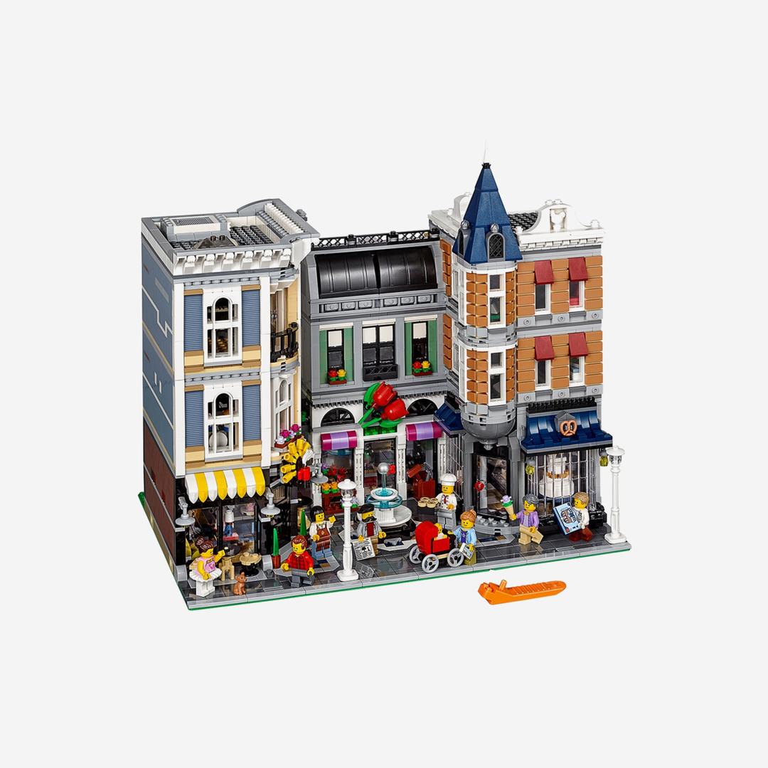 Lego Assembly Square