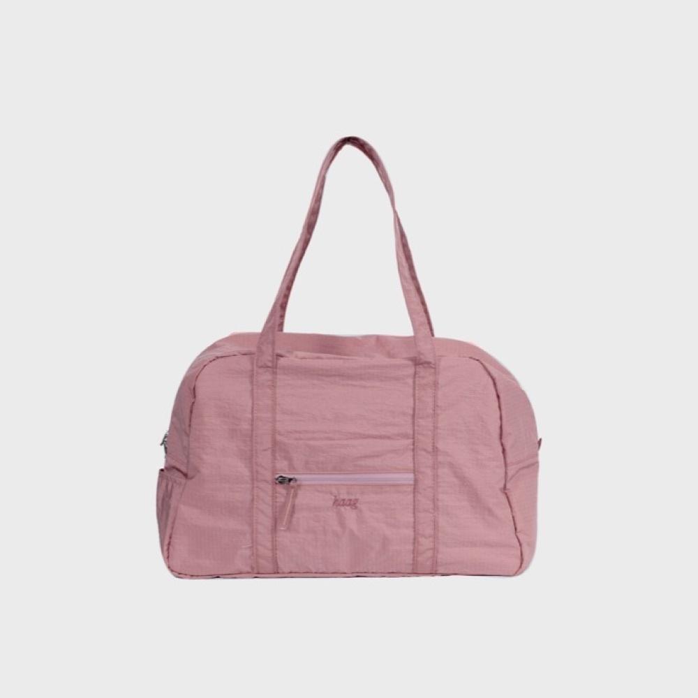 a duffel bag (pink)