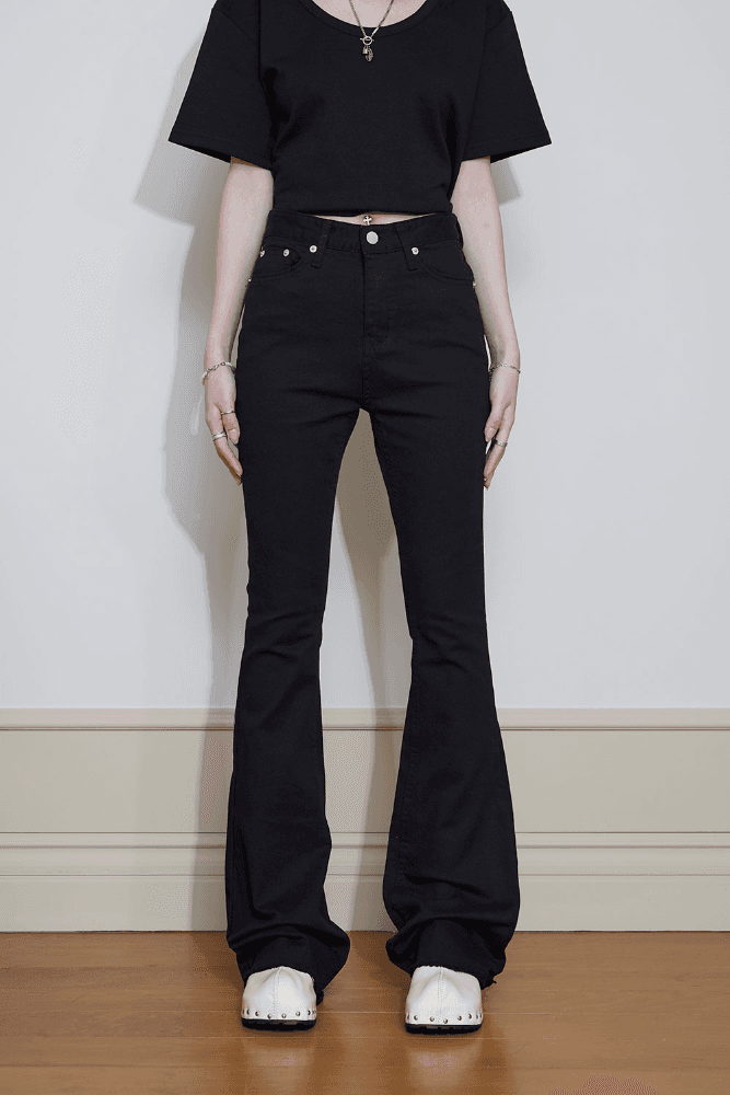 tight boots-cut jeans (2c)