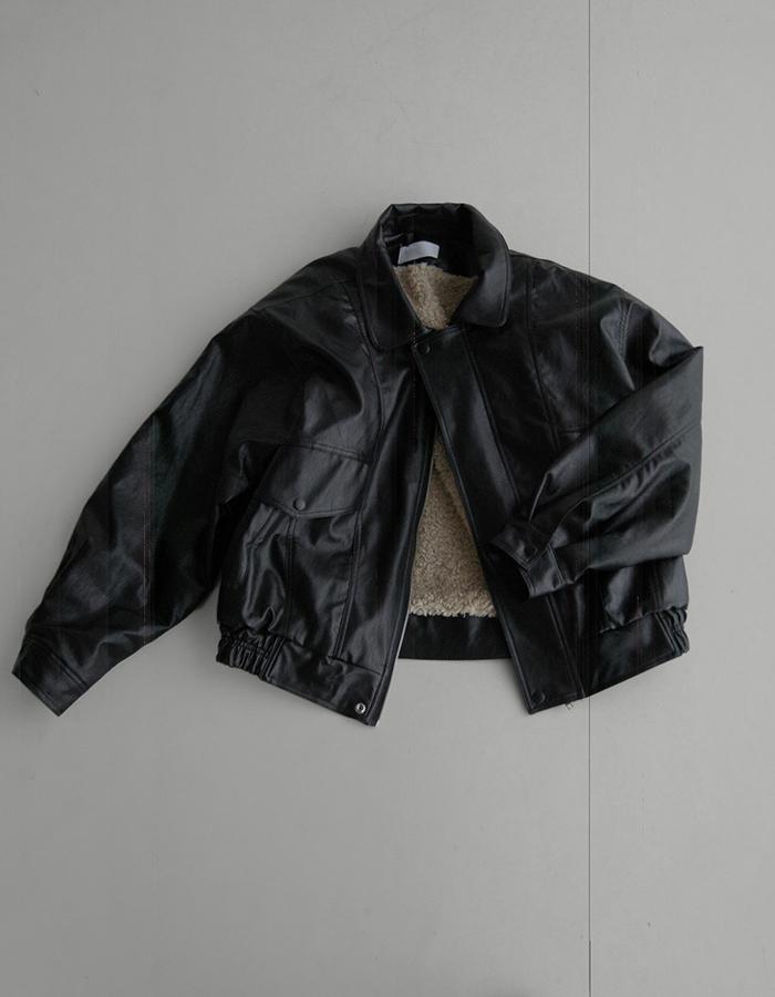 라룸 덤블오버레더자켓