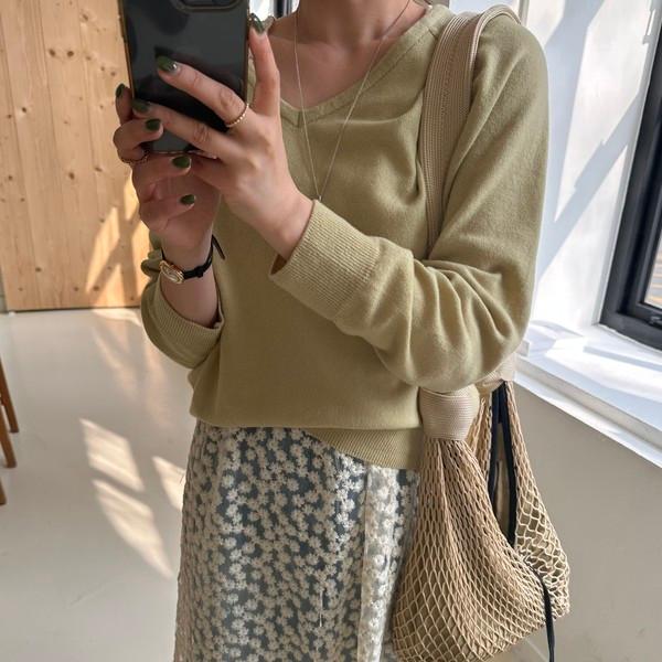 canna merino v-neck knit (olive)