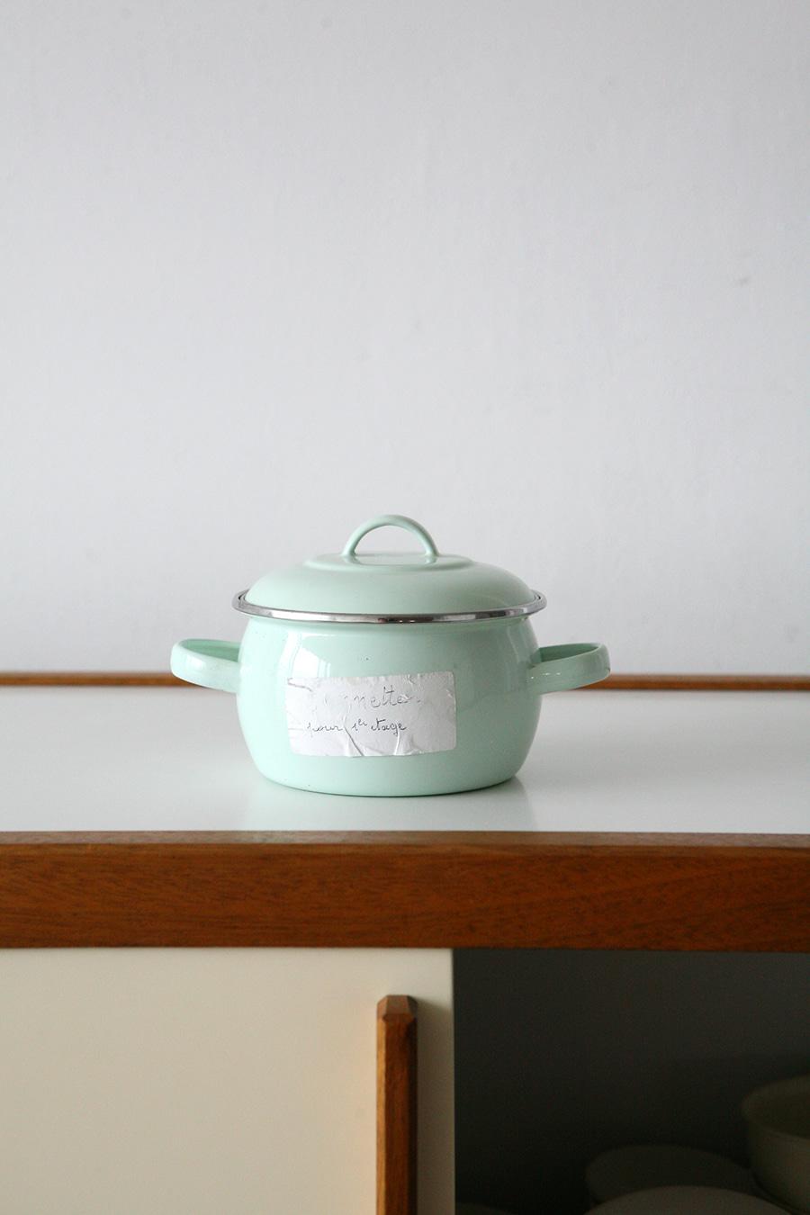 Vintage Round Canning Pot French Mint Enameled M