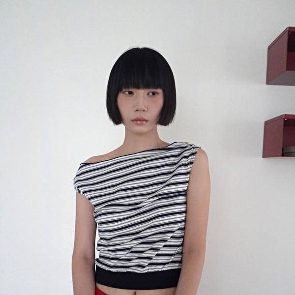 lucy t-shirt (4 color)