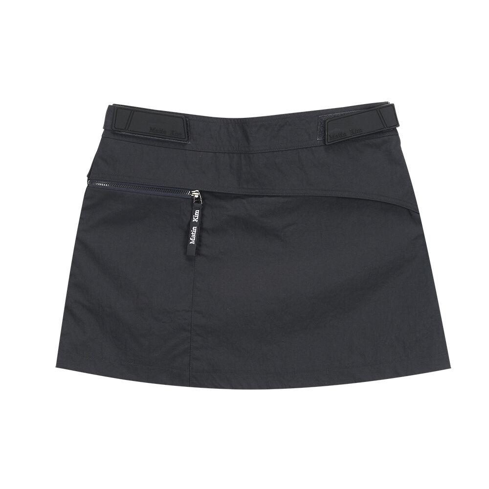NYLON ZIP POINT MINI SKIRT IN CHARCOAL