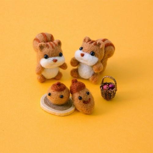 하마나카 아크레루 다람쥐와 도토리 양모펠트 DIY