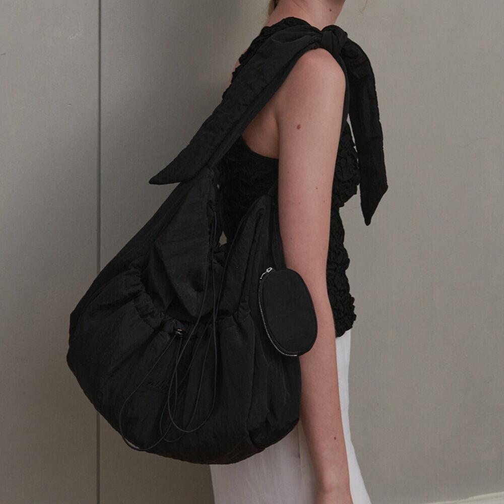 [RUBAN] 블랙 리본 매듭 숄더백 AABA4E905BK