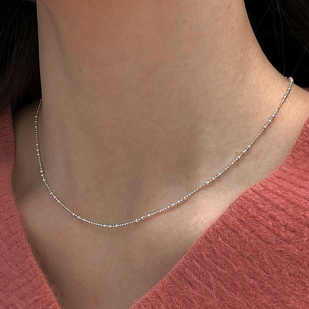 Issue necklace