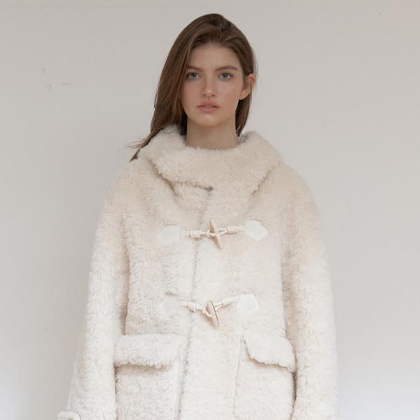 WOOL SHEARLING HOODIE MUSTANG (IVORY) (12월 31일 예약배송)