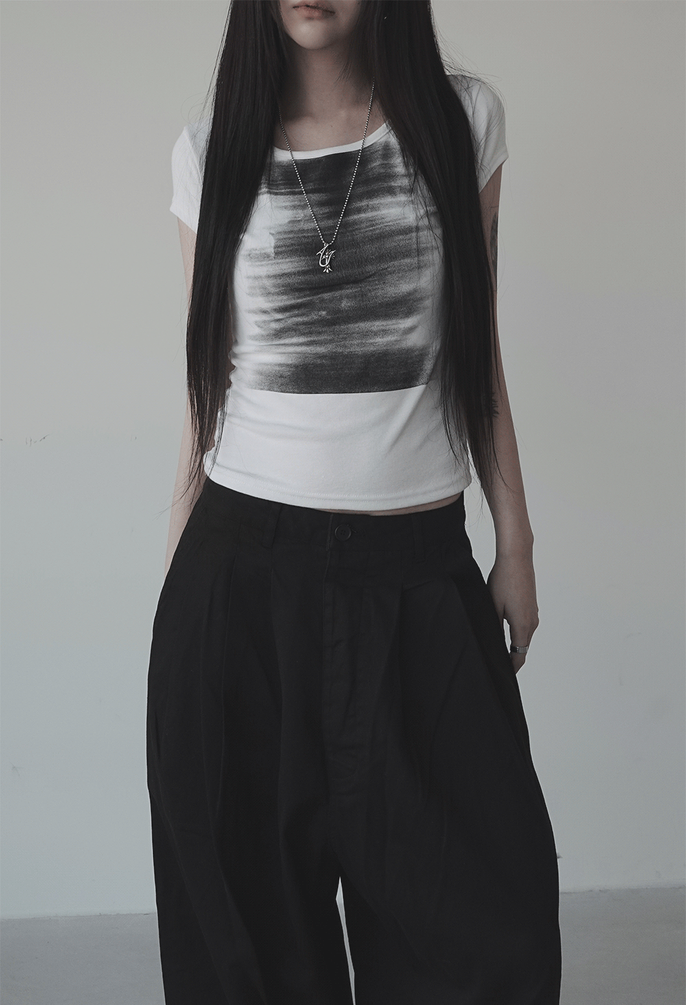 어반유니크 smudge printing short sleeve T