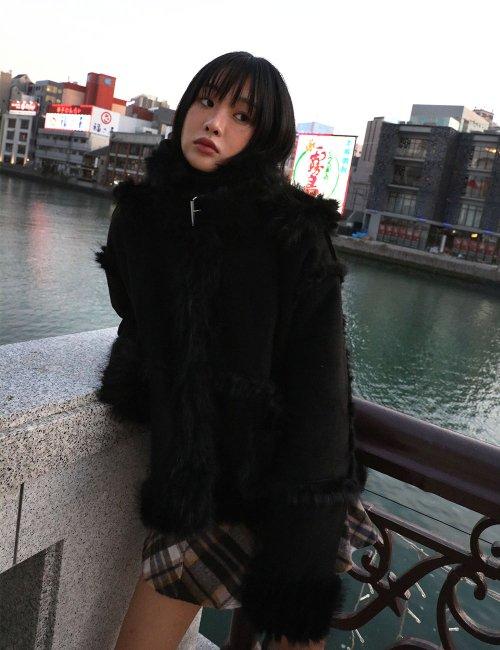 HOODED  REVERSIBLE SHEARLING JACKET(BLACK)
