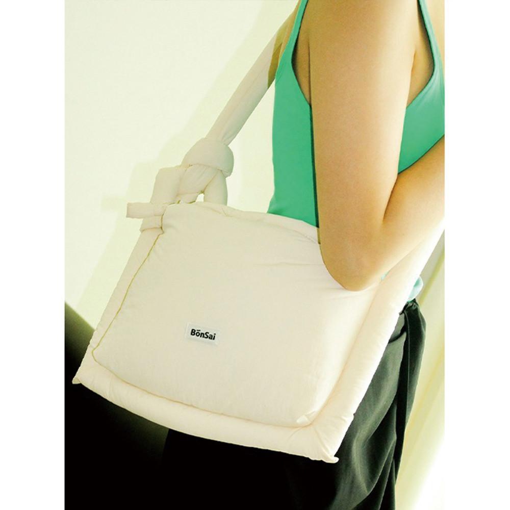 Bonsai 푸퍼 크로스 패딩백 2COLOR 노트북 가방 아이패드 패딩가방