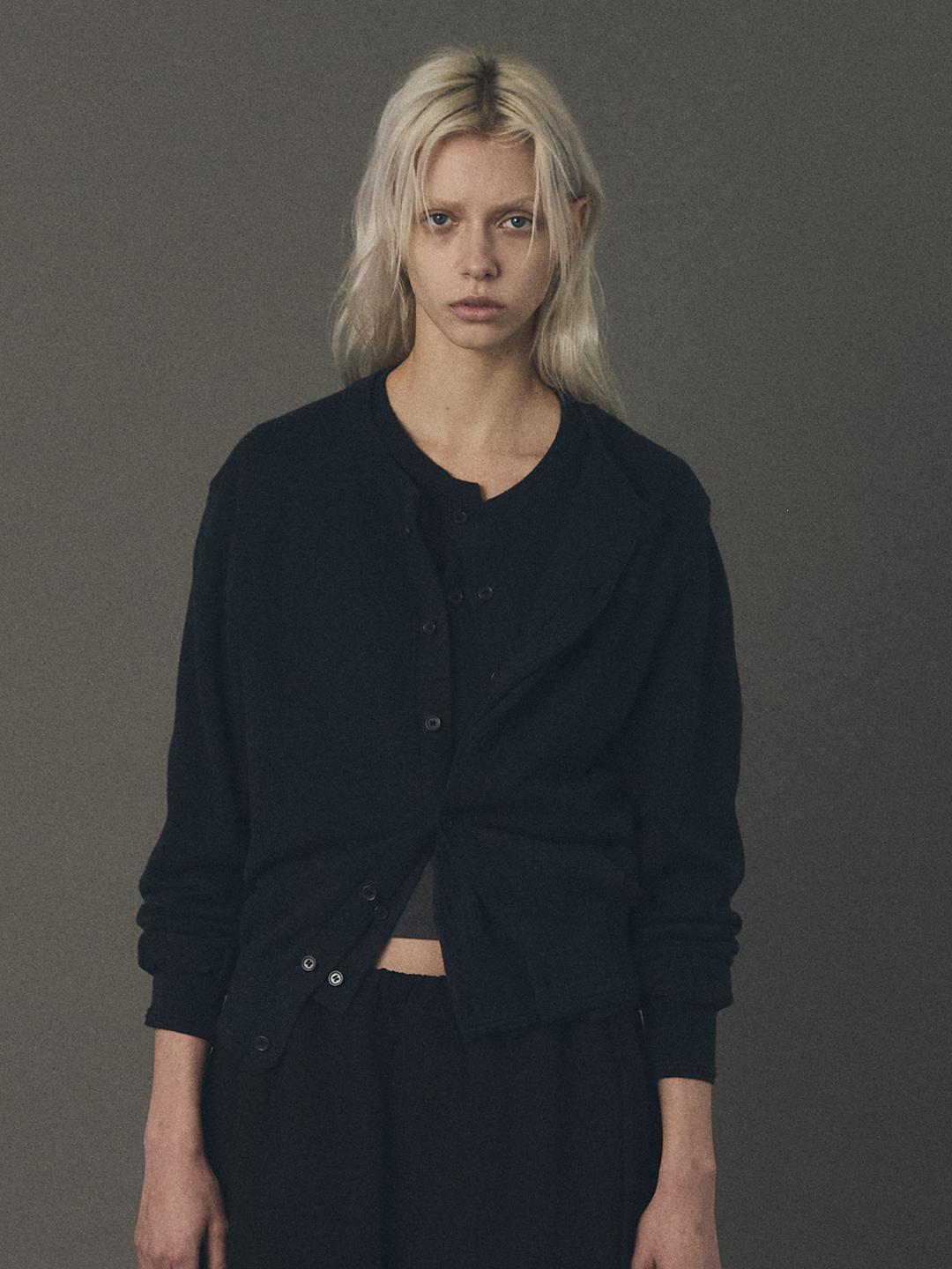 (03/27 예약배송)W's Cotton Layered Button Cardigan_Carbon Black