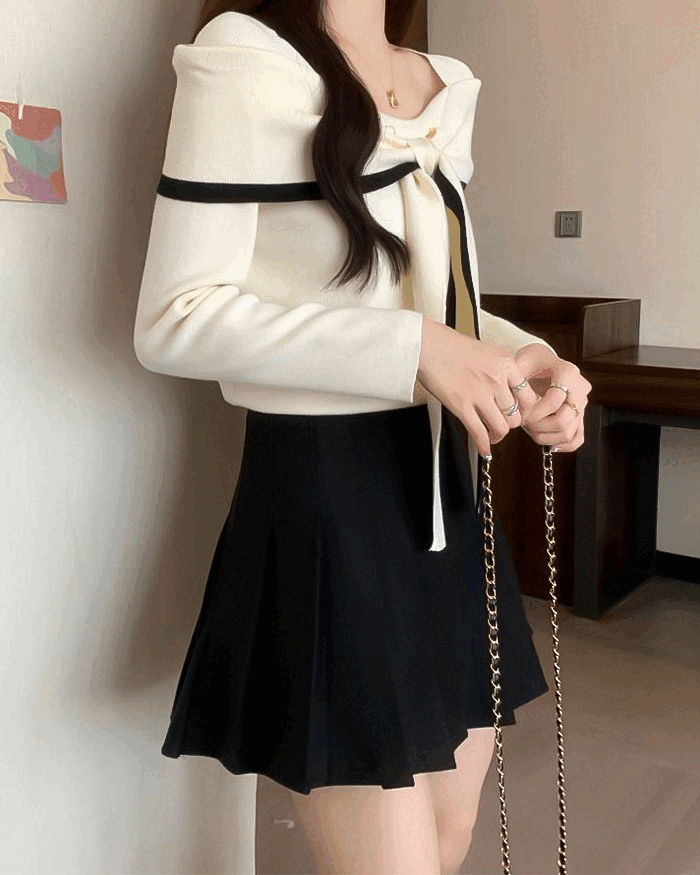 [🎀리본포인트로 룩 완성!🎀] 왕리본 디자인 슬림핏 니트