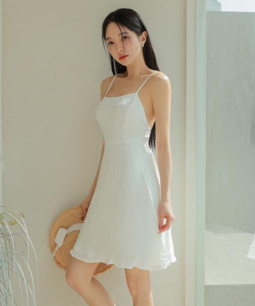 벤디스(VENDIS)  피란체 미니 원피스 - 사이즈 & 후기 | 무신사