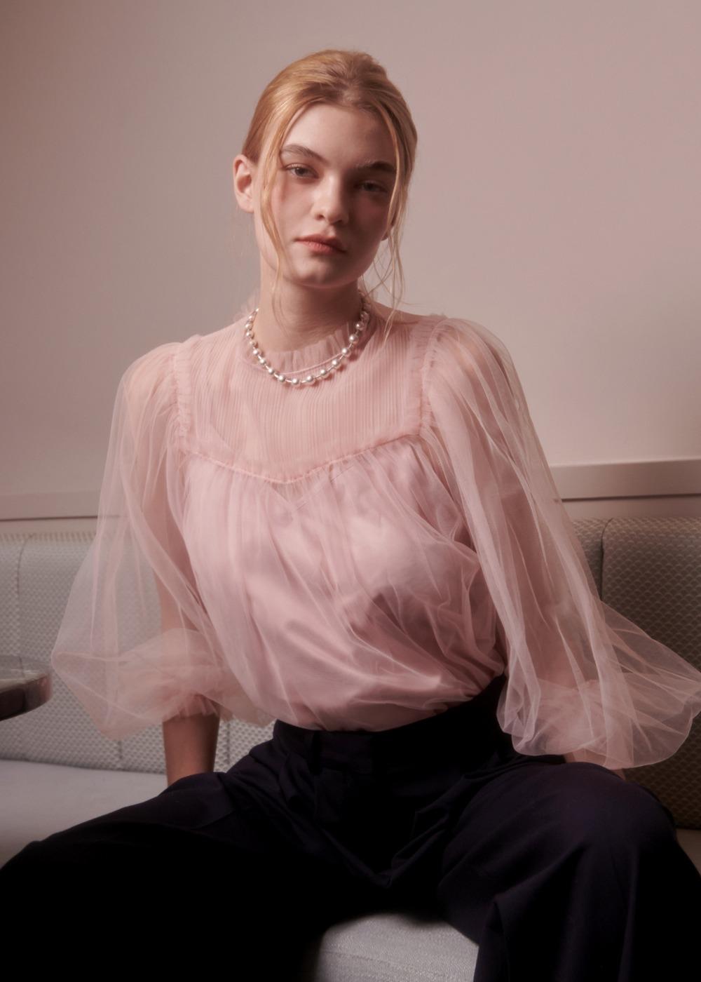 [10차 리오더] 피오니 퍼프 튤 블라우스 Peony Puff Sleeve Tulle Blouse - Pink